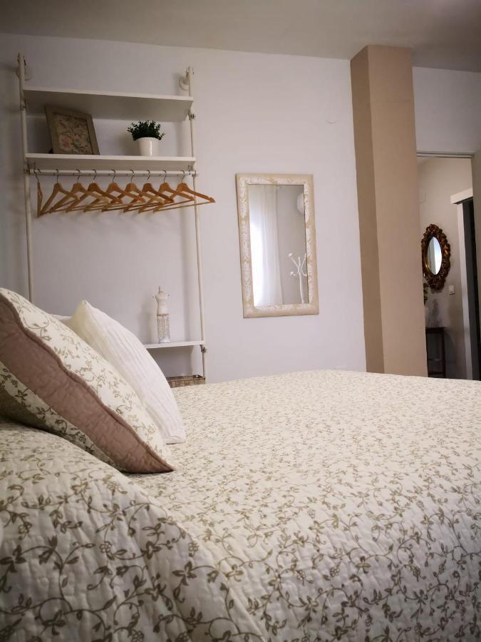 Medina Baguh  Apartment Priego De Cordoba Bagian luar foto